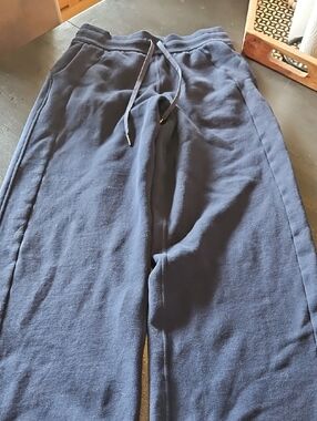 lululemon athletica Navy Sweat Pants Size 6